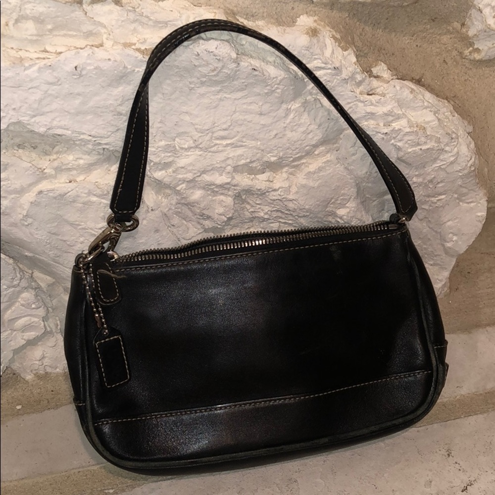 VINTAGE LEATHER COACH BAG